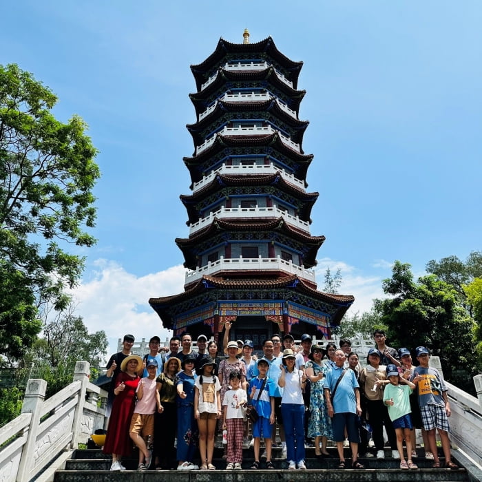 Đại gia đình A-ETC tham quan tại Trà Cổ - Móng Cái - Đông Hưng (Trung Quốc) hè 2023